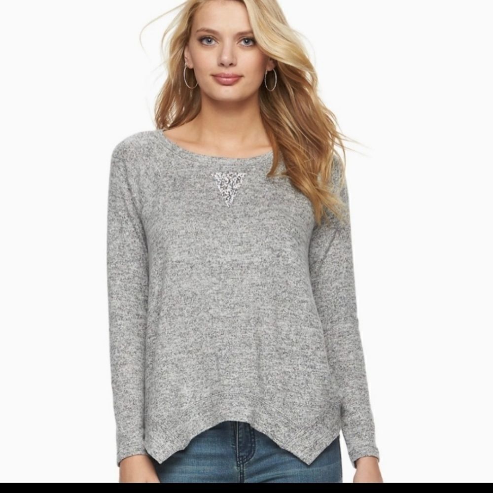 Juicy couture sz XL gray triangle diamond  sweater